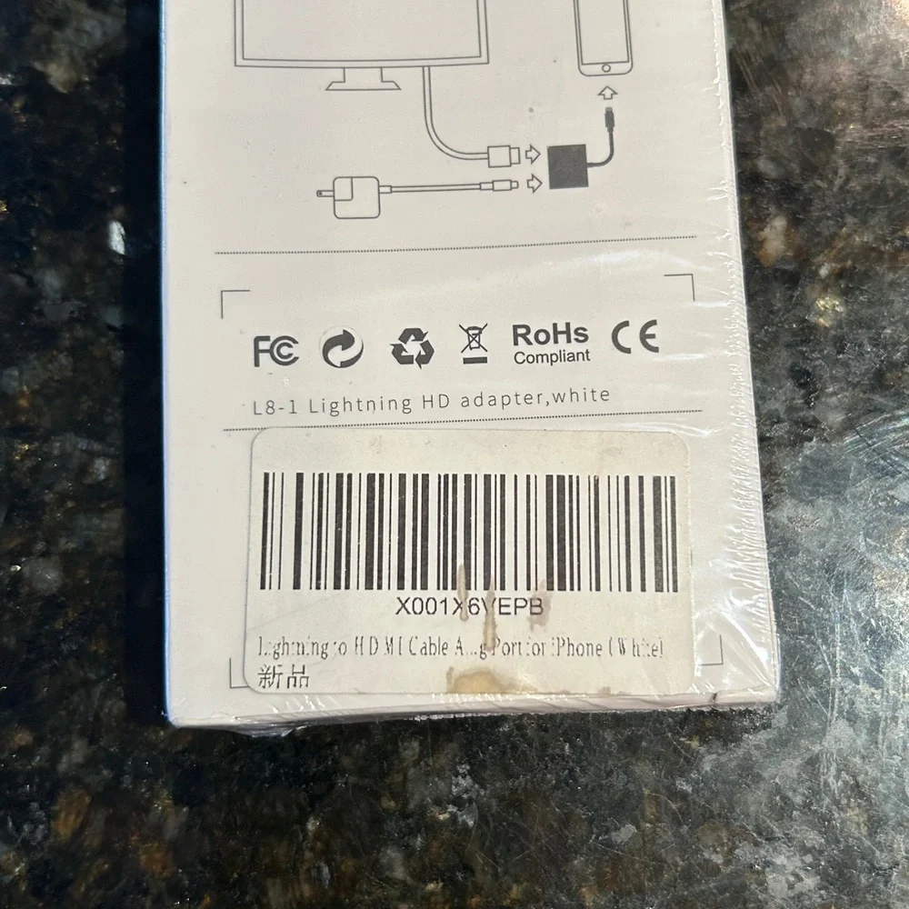 L8-1 Lightning HD adapter, NWT unopened package